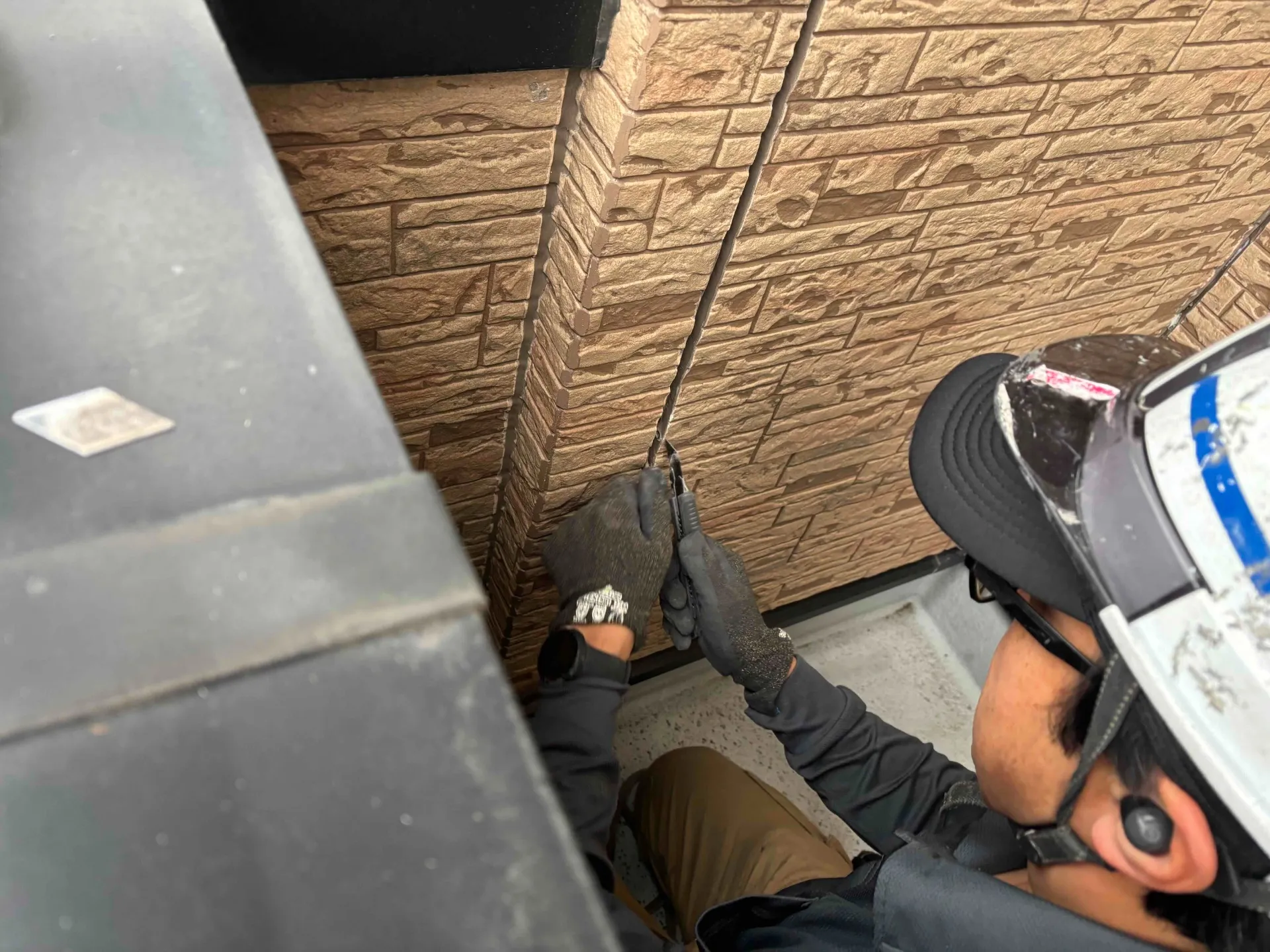 兵庫県川西市S様邸 シーリング工事を進めております