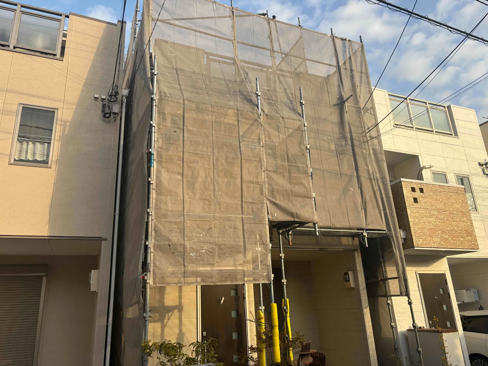 兵庫県神戸市灘区K様邸 外壁・屋根塗装工事を開始しております