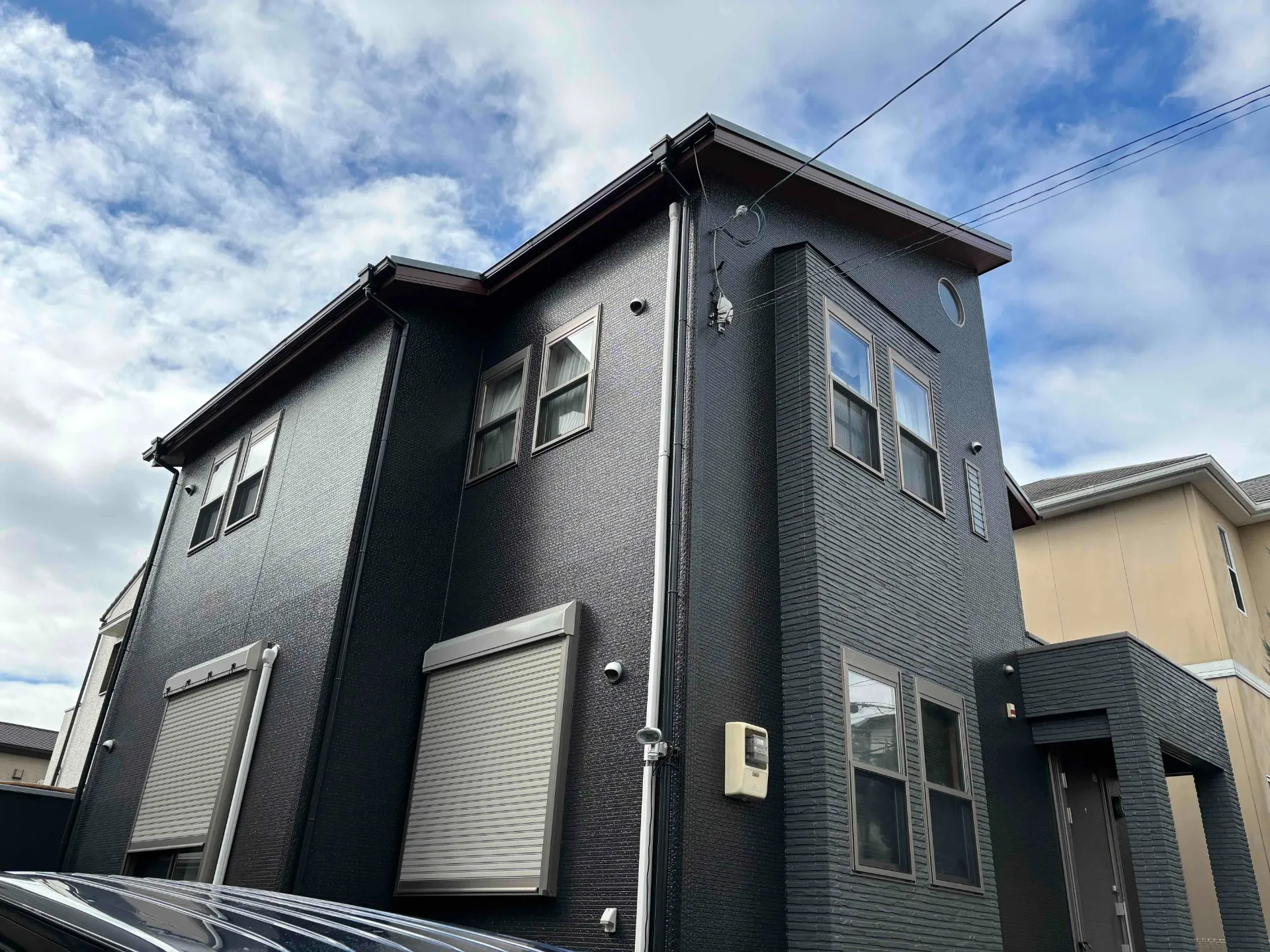 兵庫県川西市I様邸 外壁塗装と屋根塗装工事が終了いたしました